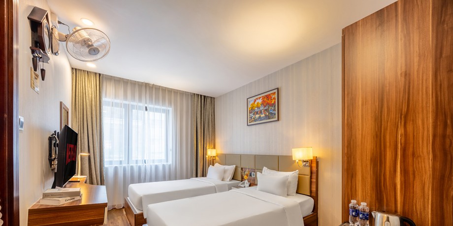 sangtrong-pre402 (1).jpg